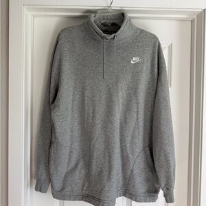Nike women’s funnel neck